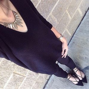 Black vneck tunic